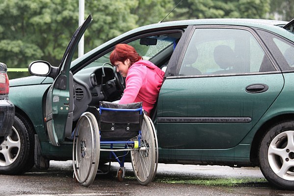 Правила получения авто-страховки инвалидам в 2024 году