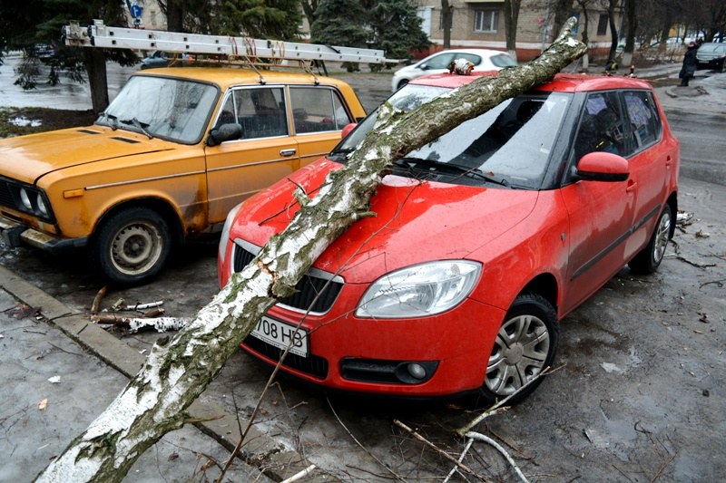 Front end повреждение автомобиля