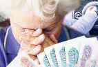 13 пенсия, 5000 рублей к Новому году. Как еще обманывают пенсионеров?