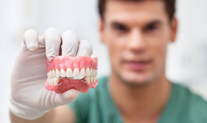 Протезирование зубов для инвалидов