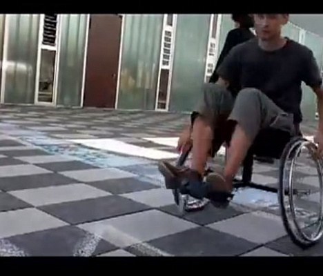 Parafree : коляска-тренажёр